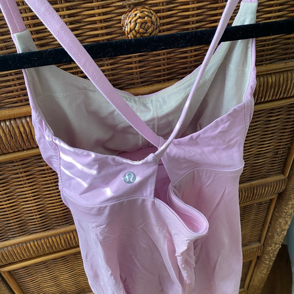 Lululemon tank